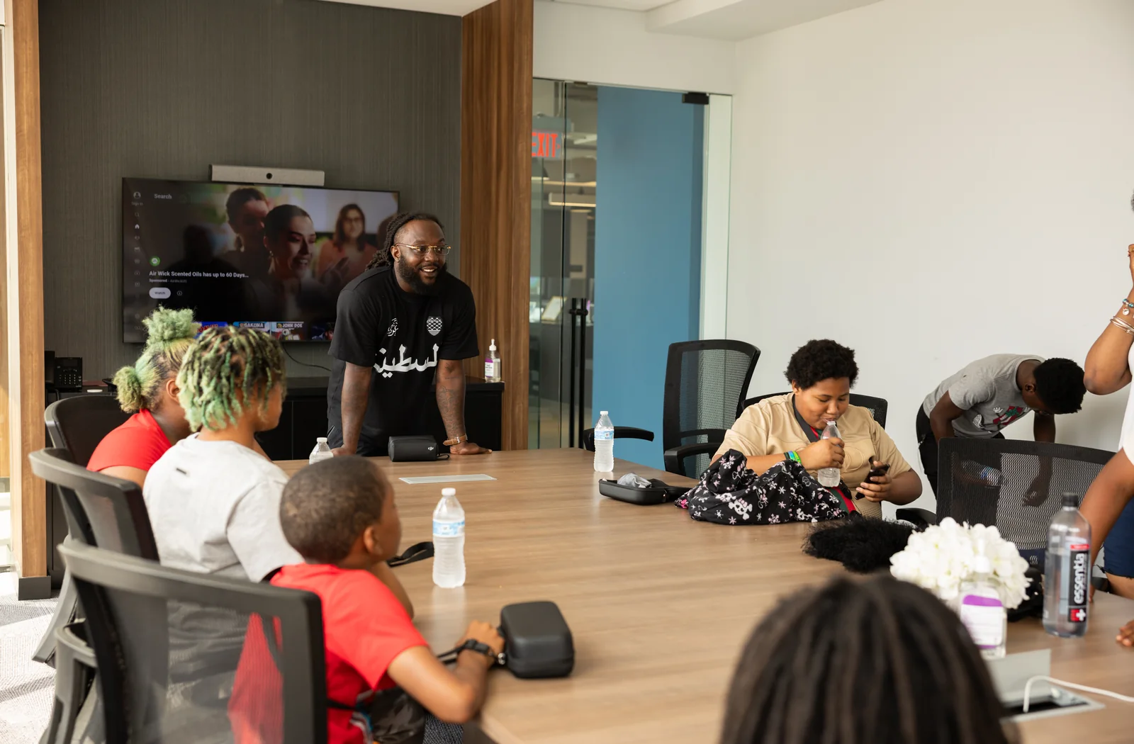 Crowns leadership facilitating a youth development session with young people in Washington, DC.
